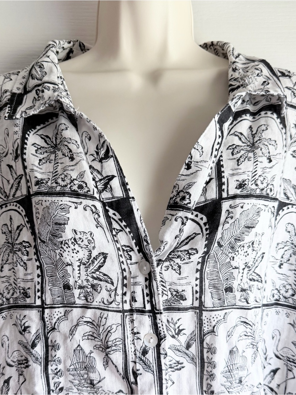 C&C California Tropical Linen Button Down Shirt - Picture 3 of 8
